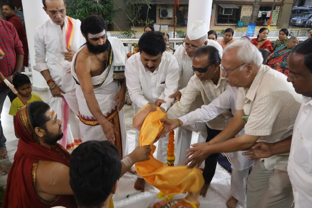 Arrival of swatmanandendra saraswati swami ji 9th March 2025